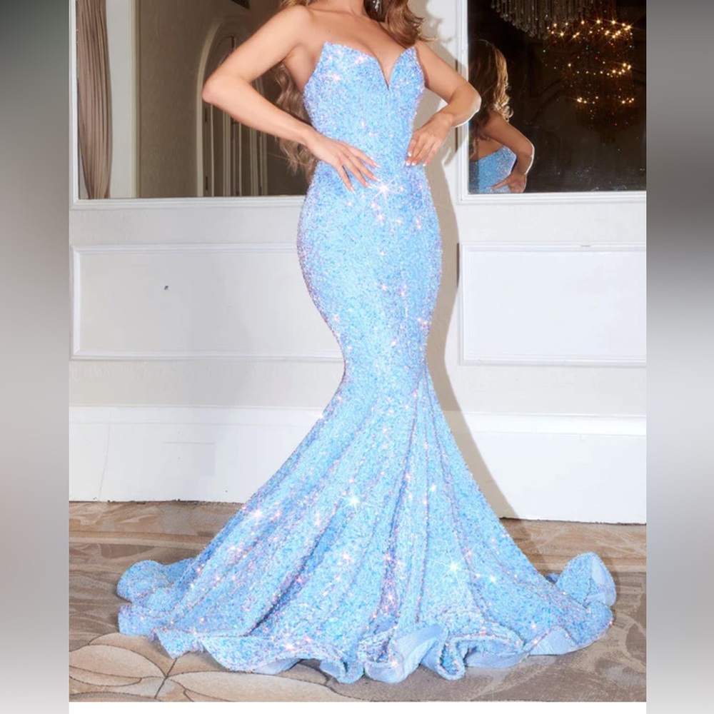 PORTIA & SCARLETT PROM DRESS